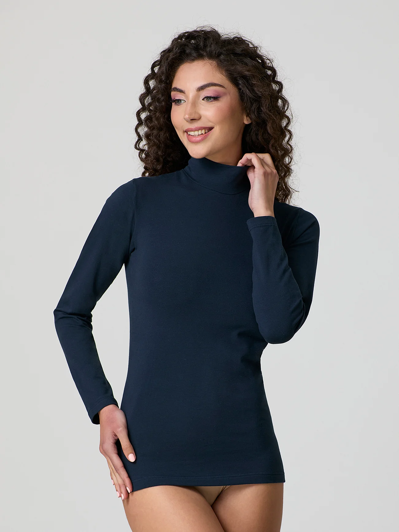 Maglia a lupetto in soft cotton - Image 12