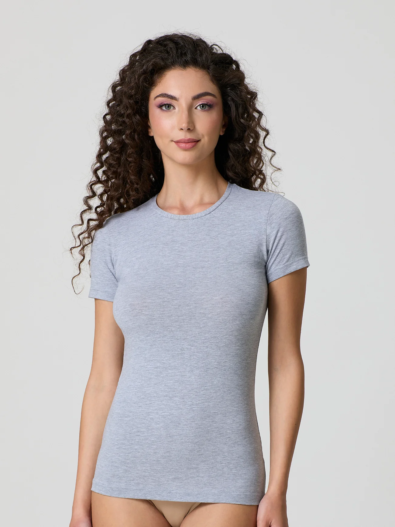 T-shirt a girocollo in cotone modal