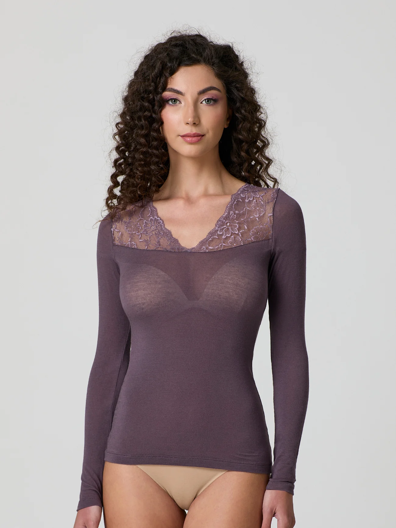 Maglia cashmere con scollo a "v" e inserto in pizzo - Image 12