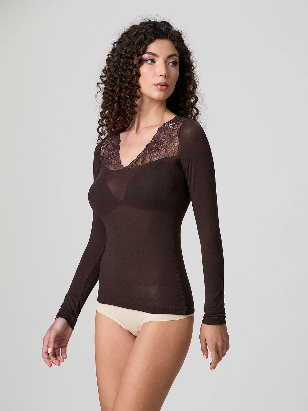 Maglia cashmere con scollo a "v" e inserto in pizzo - Image 16