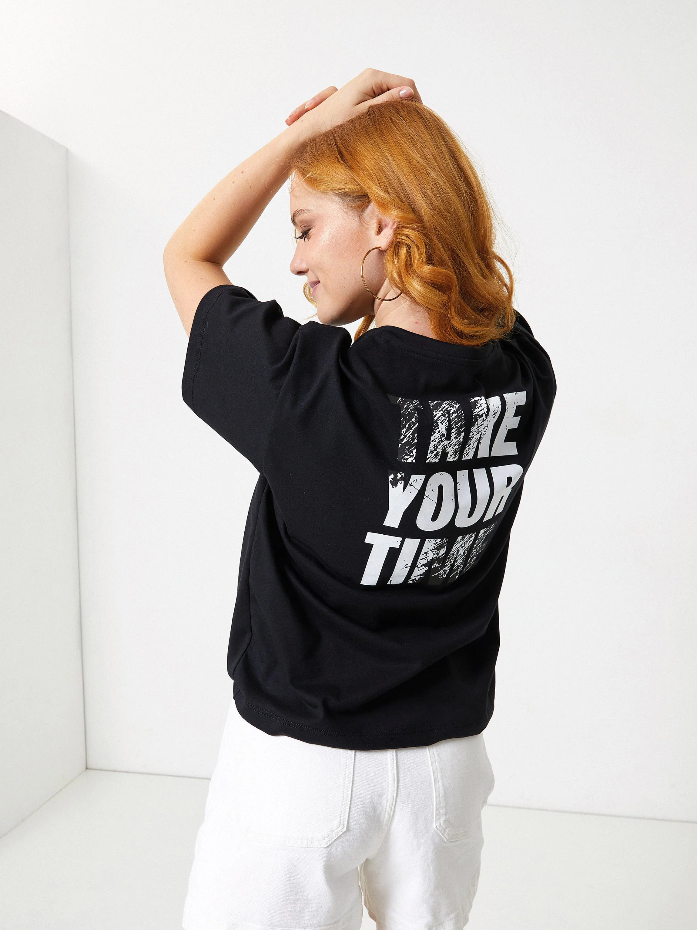 T-shirt oversize con scritte - Image 5