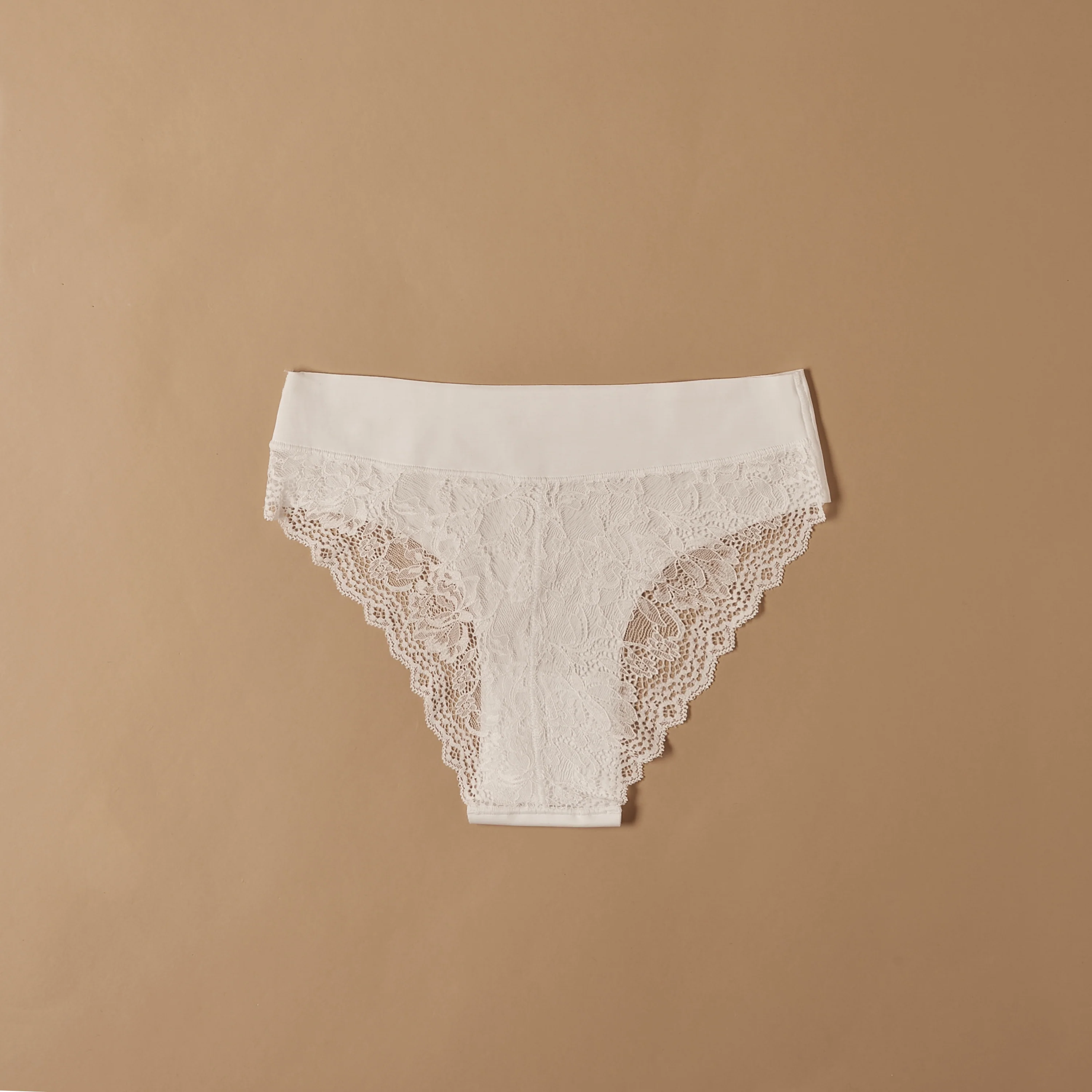 Slip taglio laser con pizzo sul retro - Image 5